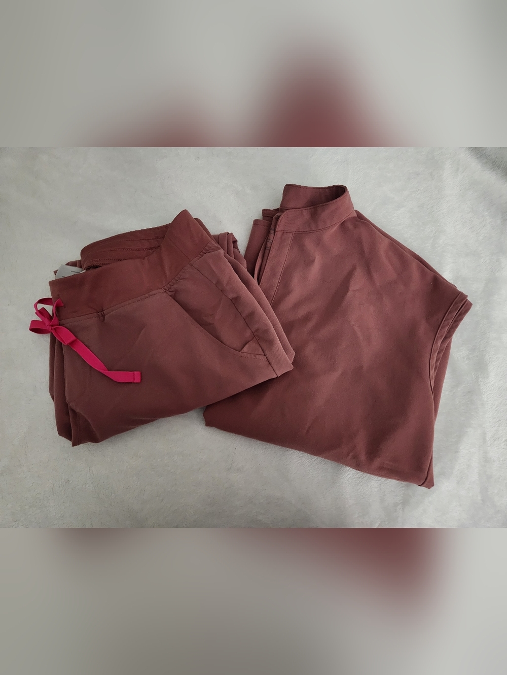 S/M FIGS Muave Set Rafaela Top Joggers.